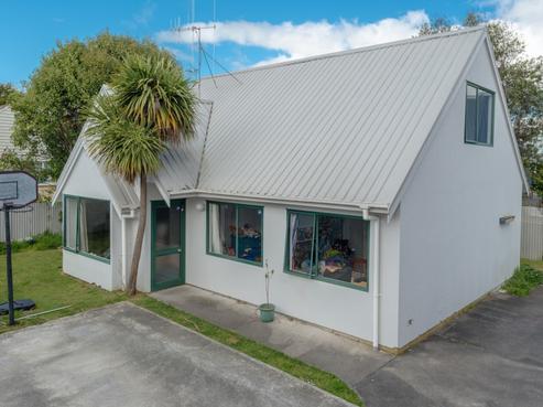 16A Coates Street, Hamilton East