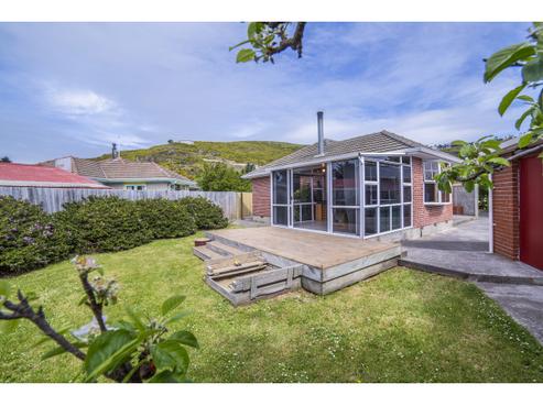 9 Lucienne Place, Hillsborough