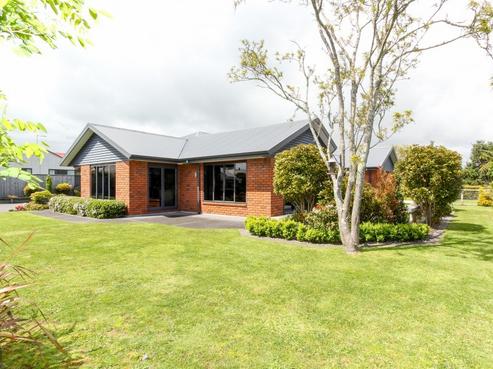 5 Kapu Grove, Whalers Gate