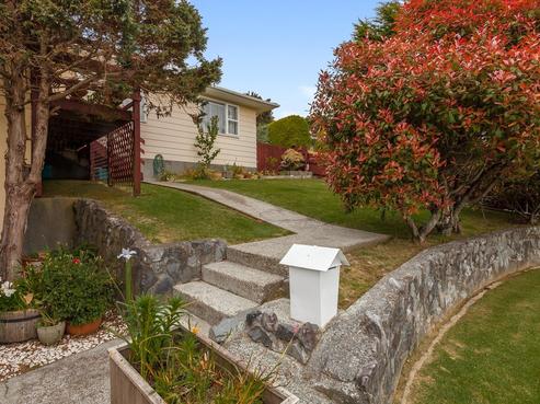 17 Timaru Grove, Kelson