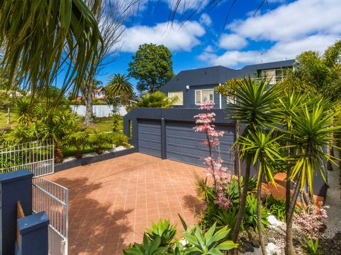 9 Waiake Street, Torbay