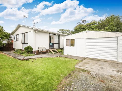 1/67 Cobham Crescent, Kelston
