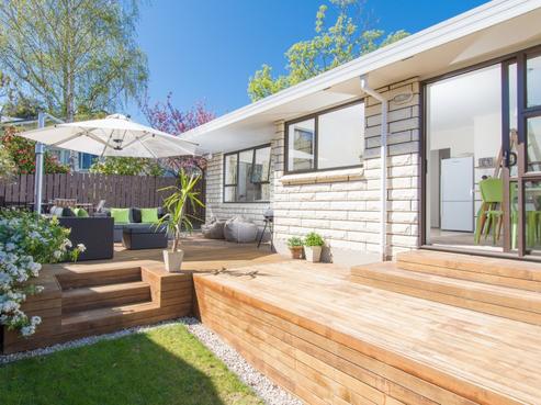 2/11A Brougham Street, Nelson South