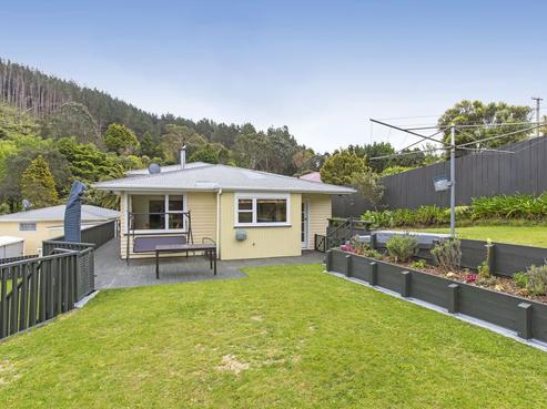 194 Hill Road, Belmont