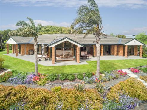 63 Field Lane, Waitoki