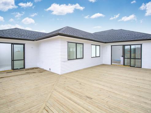 25 Jelas Drive, Riverhead