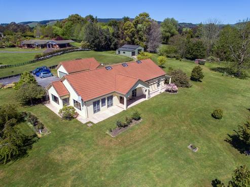 18 Essendon Place, Tikitere
