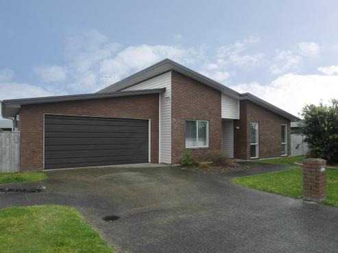 384 One Tree Point Road, One Tree Point