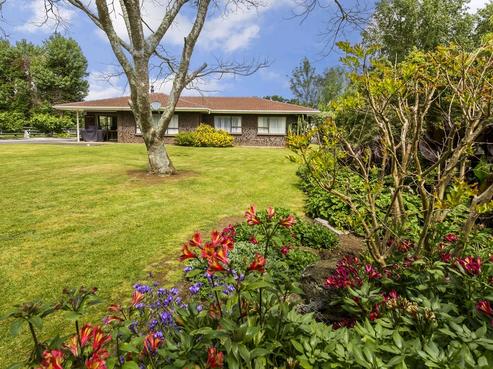 45 Waitangi Falls Road, Glenbrook