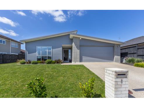 8 Bartlett Drive, Silverdale