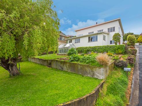 24 Chisholm Place, Tainui