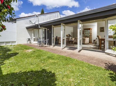 1/281 Beach Road, Campbells Bay