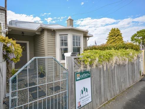37 Macandrew Road, South Dunedin