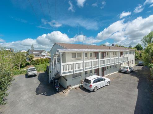 651 Grey Street, Hamilton East