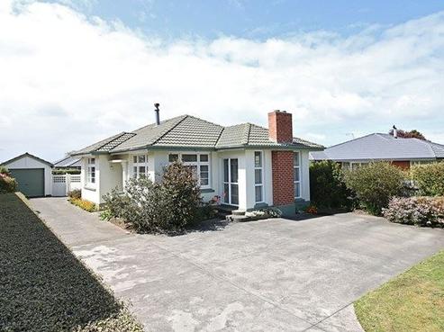 75 Queens Drive, Richmond