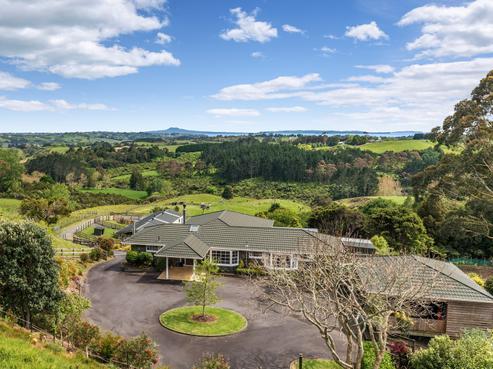 240 Trig Road, Whitford