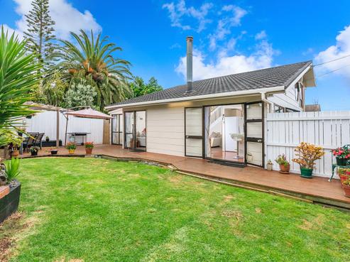 60A Target Road, Totara Vale