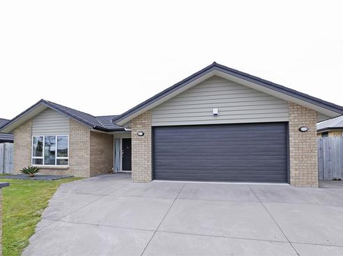 7 Aquila Crescent, Rototuna North