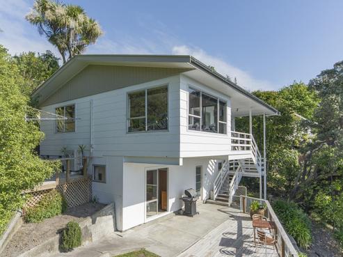 39A Poynters Crescent, Stepneyville