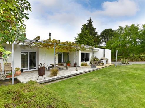 308 Keens Road, Springfield