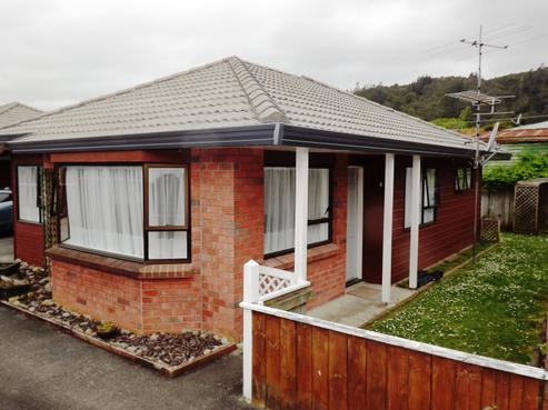 9B Korau Grove, Stokes Valley