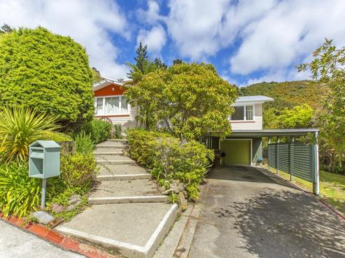 27 Willcox Grove, Naenae