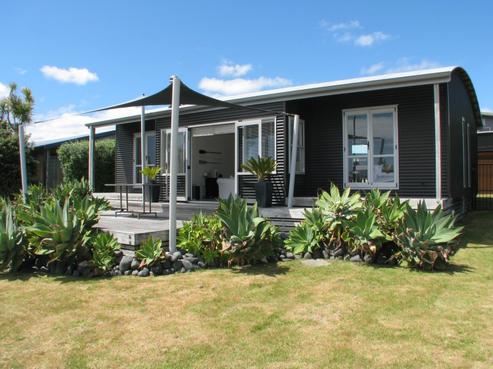 139 Kowhai Avenue, Matarangi