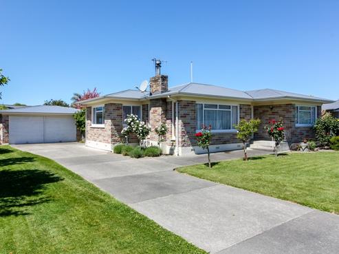 305 Ikanui Place, Frimley