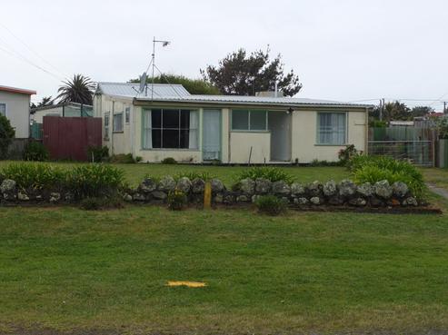 13 Kauwhata Street, Himatangi Beach