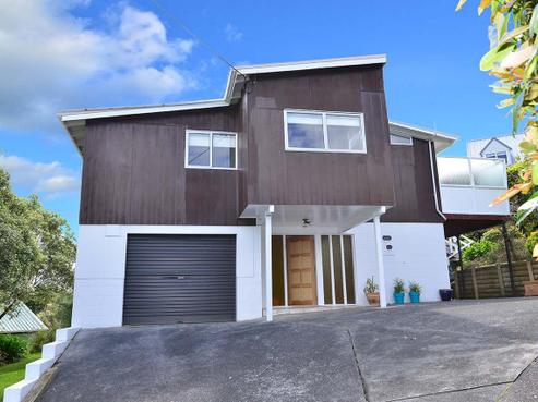 18 Langton Road, Stanmore Bay