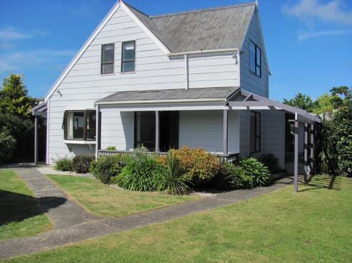 15 Nugget Grove, Raumati Beach
