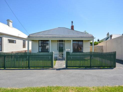 28 Young Street, Saint Kilda