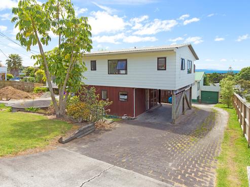 11A Gledstane Road, Stanmore Bay