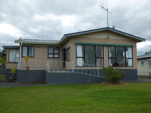 937 East Coast Road, Kaiaua