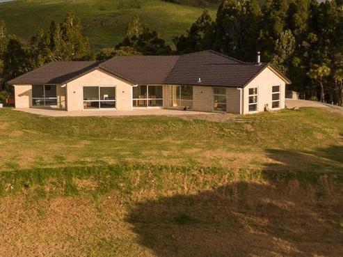 305 Taiapa Road, Muriwai