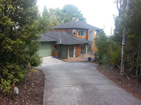 100 Albany Heights Road, Albany Heights