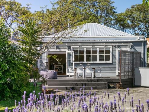 6 Mcdonald Street, Napier South