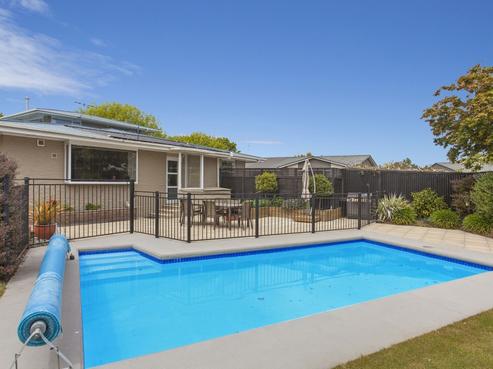 25 Burnside Crescent, Burnside