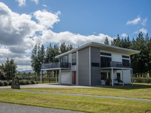133 Cashmere Bay Road, Moana / Lake Brunner
