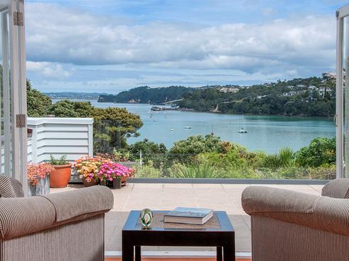 38 Queen Street, Northcote Point