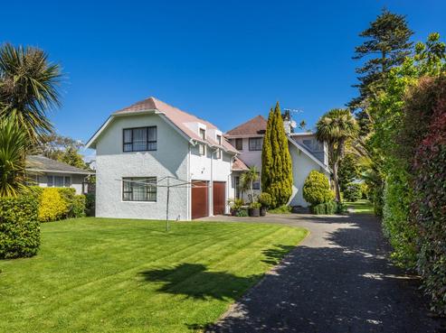 49 Laings Road, Central Hutt