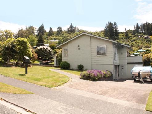 5 Ewing Grove, Acacia Bay