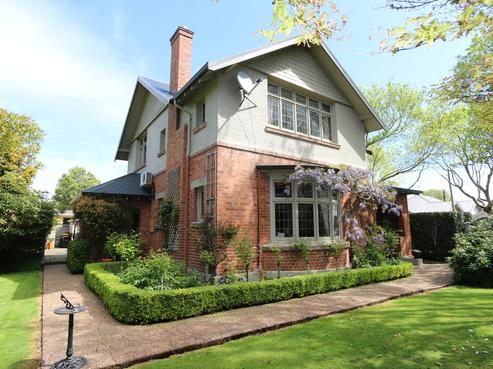 39 Grey Street, Gladstone