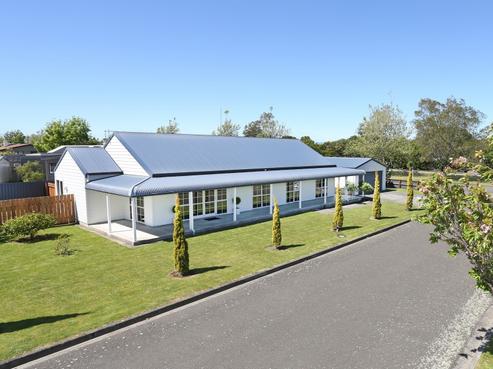 15 Almond Grove, Feilding