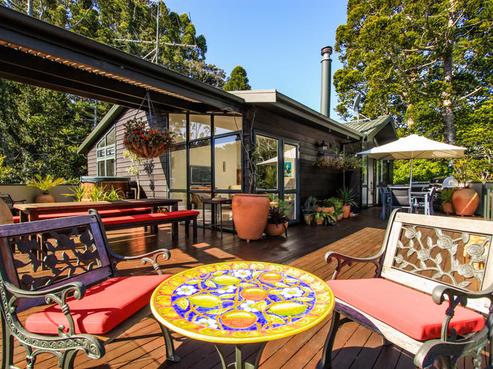 35 Tanekaha Road, Titirangi