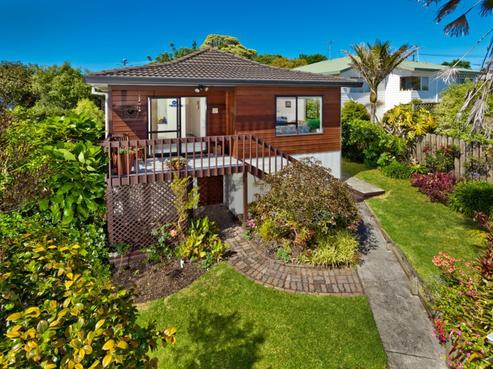8A Ludlow Terrace, Totara Vale