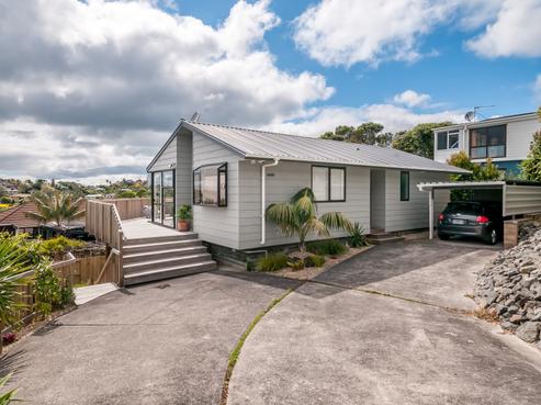 2/1001 Beach Road, Torbay