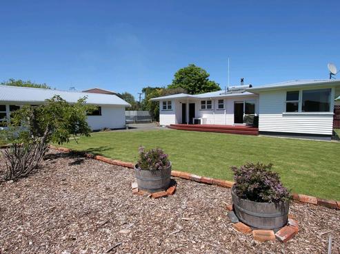 6 Wilson Street, Bulls
