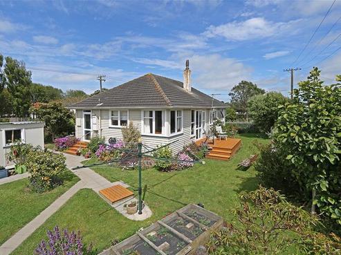 61 Kauae Street, Manaia