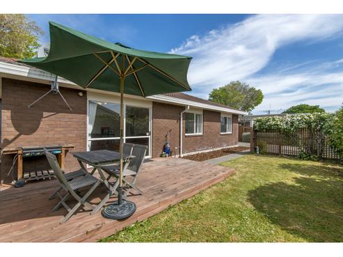 2/82 Racecourse Road, Sockburn